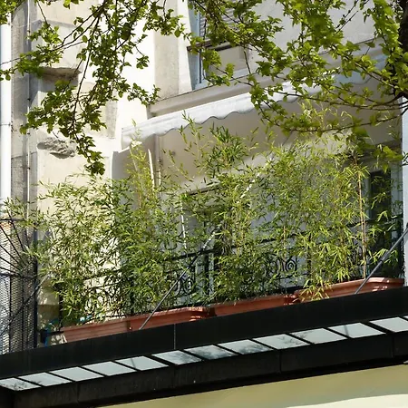 Holidaysinparis - Republique Apartment *