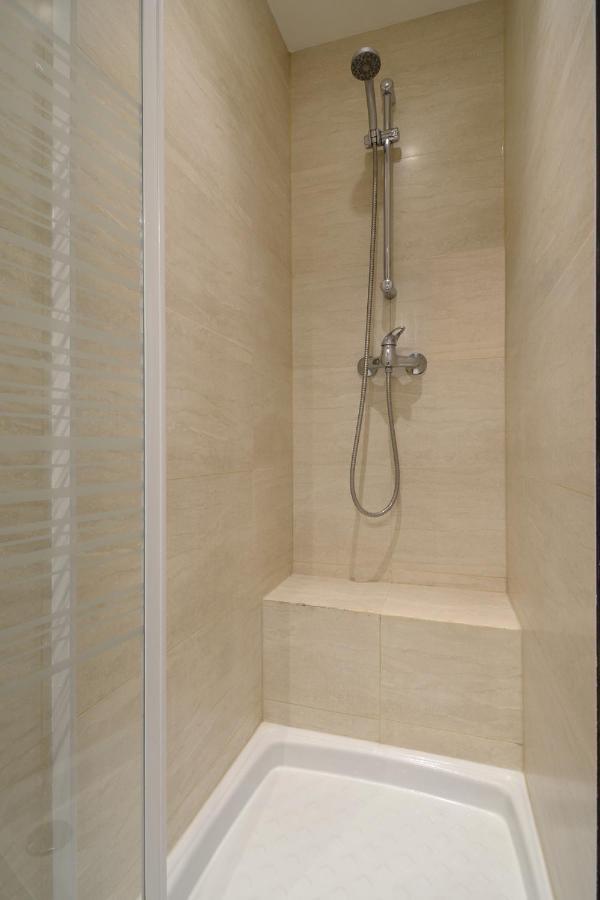 Holidaysinparis - Republique * Paris